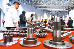 国表里农业机械行业巨头齐聚天中 展现最新研发